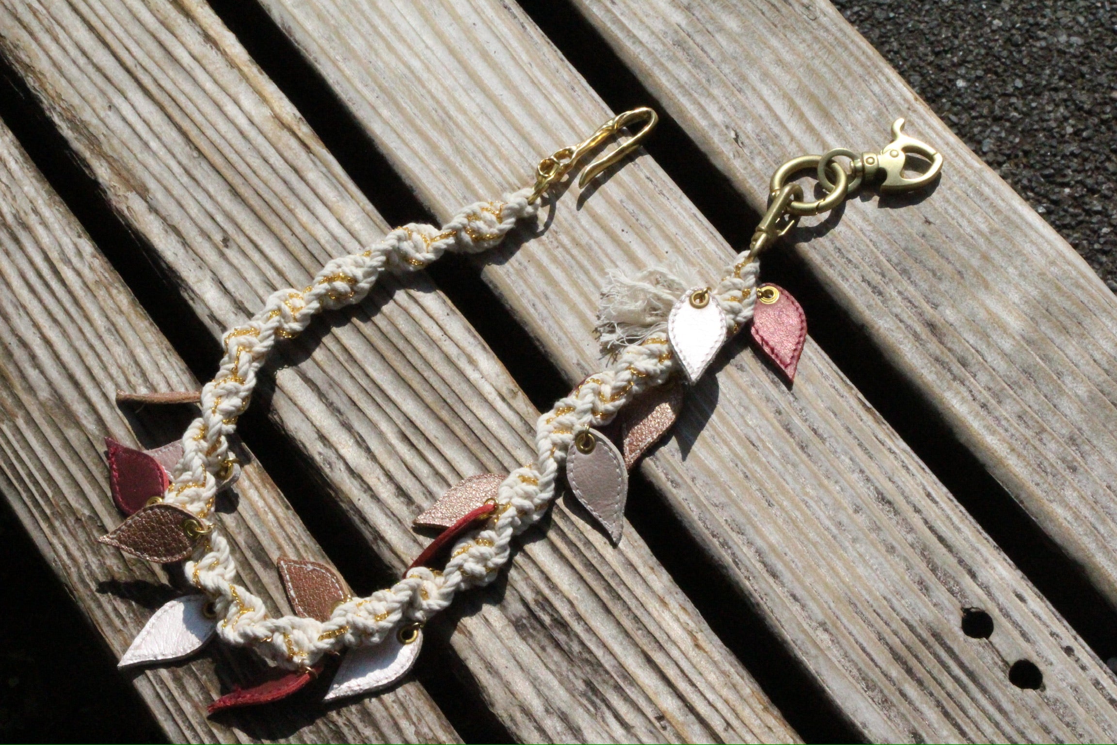Blumes leather chain