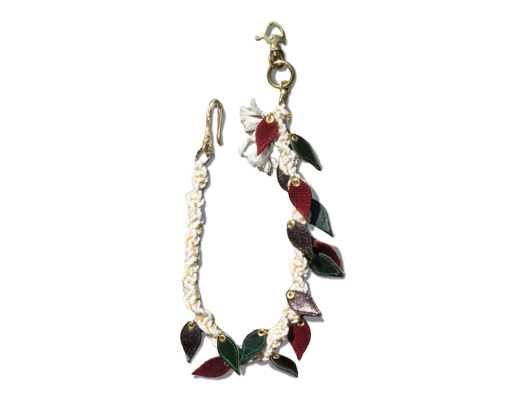Blumes leather chain
